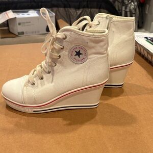 Stylish White Canvas Wedge Sneakers
